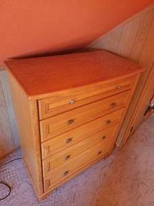 lot 46 image: Contemporary Five Drawer Dresser (A)