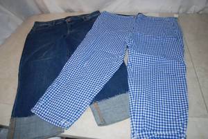 2 Pair of Capris
