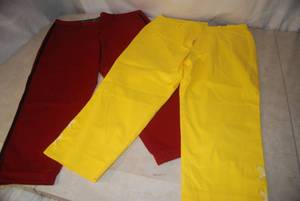 2 Pair Capris