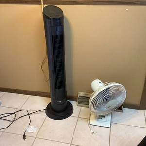 lot 474 image: Fan Lot
