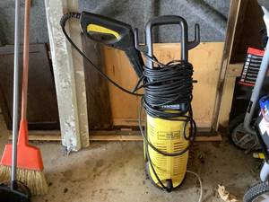 lot 548 image: Electric Karcher Pressure Washer