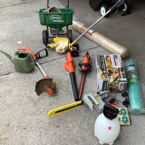 lot 551 image: LawnGardenTree Bundle