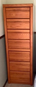 lot 486 image: Dresser and Nightstand