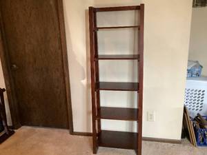 lot 491 image: Ladder Shelf