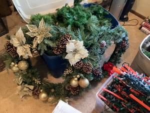 lot 500 image: X-Mas Lot