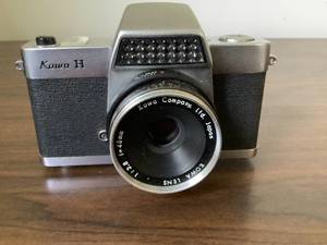 lot 526 image: Kowa-H Camera