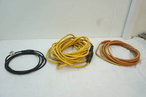 lot 17 image: extension cords
