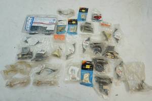 lot 21 image: hardware
