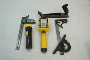 lot 23 image: work light, levels and hand file