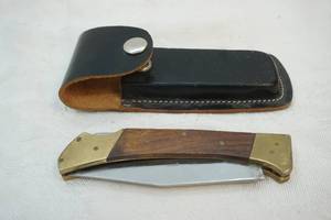 lot 38 image: locking blade knife