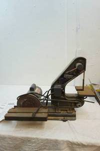 lot 49 image: Sears sandergrinder