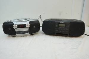 lot 52 image: 2 stereos