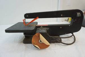 lot 71 image: Moto-Shop band saw