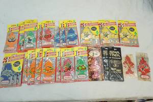 lot 74 image: car air fresheners