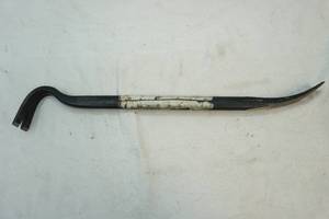 lot 82 image: Roughneck crowbar