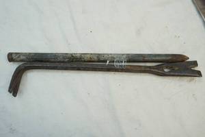 lot 84 image: pry bar and crow bar