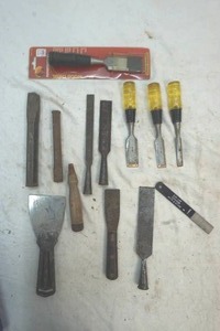 lot 144 image: chisels and scrapers