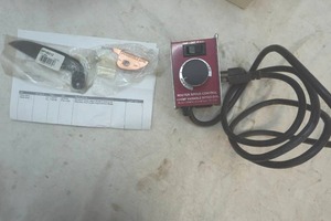 lot 182 image: router speed control dial and Structron Anvil lopper blade and anvil