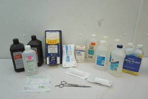 lot 194 image: first aid items