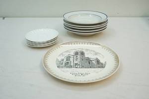 lot 204 image: dinner and dessert plates