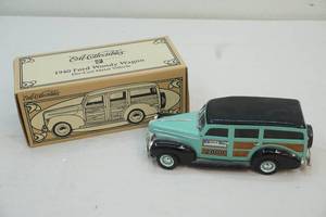 lot 212 image: ERTL Collectibles 1940 Ford Woody Wagon