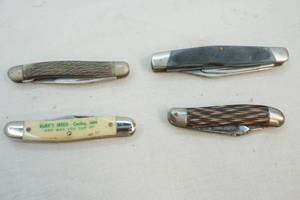 lot 226 image: pocket knives
