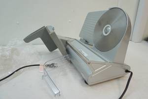 lot 234 image: Cooks meat slicer