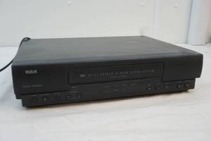 lot 330 image: RCA VCR