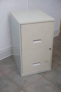 lot 339 image: 2 drawer file cabinet