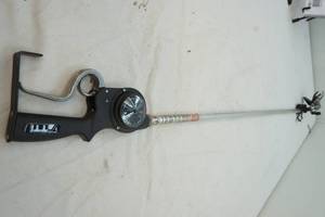 lot 376 image: Titan Tool Inc. extendable hand wand