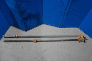lot 392 image: 2 pipe clamps
