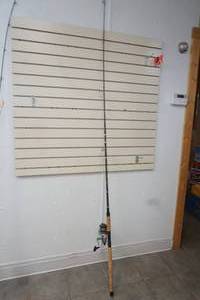 lot 397 image: Daiwa fishing rod and Ryobi fishing reel