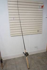 lot 398 image: Abu Garcia fishing rod with Daiwa reel