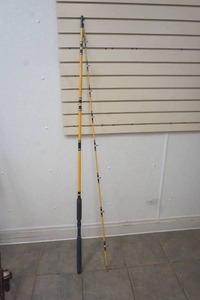 lot 403 image: Eagle Claw Starfire fishing rod
