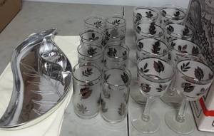 Set Of 8-Silver Leaf Pattern Stemware & Tumblers & 2-Piece Serving Set By Lunt