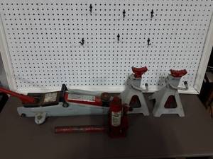 2-Ton Floor Jack, 3-Ton Bottle Jack & 2-2 Ton Jack Stands