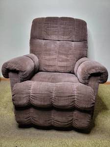 Comfy Chenille RockerRecliner Chair I