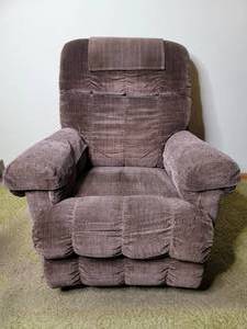 Comfy Chenille RockerRecliner Chair II