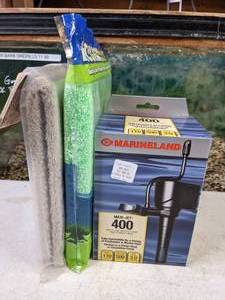 lot 722 image: New Water Pump and Filter Pads Marineland Maxi-Jet 400 Water Pump & Power Head, Aquatop Ammonia Removing Poly-Fiber Filter Pad and Acurel Phosphate Reducing Pad