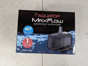 lot 261 image: NEW AquaTop MaxFlow Submersible Water Pump 607GPH