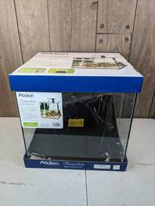 lot 107 image: NEW Aqueon Frameless 14 Gallon Glass Aquarium