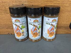 lot 690 image: New Set of (3) 4oz Southern Delight Marine-Mix 1.0 Small Bites