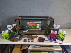 lot 979 image: NEW 30 Gallon Tank with Accessories (Plant Scapes, Air Diffusers, and more)