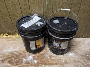 lot 1037 image: 1 New Brightwell Aquatics 20 Liter Erase-CL and & 1 Opened Erase- CL P