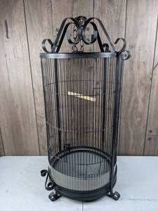 lot 1023 image: Black Circular Metal Bird Cage