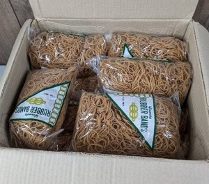 lot 917 image: Set of 13 1lb Bags of Winmore Size 12 Rubber Bands