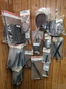 lot 1142 image: Assortment of Marineland Aquarium Parts