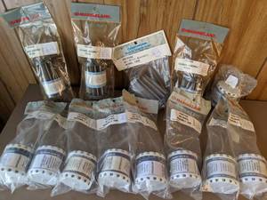 lot 1143 image: NEW Marineland Aquarium Parts Bio-Wheel Assembly PF125B & Bio-Wheel Assembly 100B