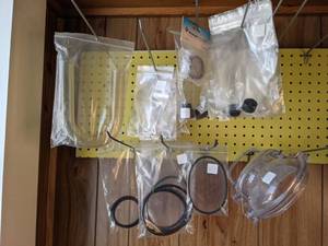 lot 1148 image: NEW Aquarium Parts O-Rings, Air Vent Plugs, Gaskets & More