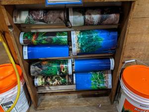 lot 984 image: 10 Rolls of Aquarium Backgrounds